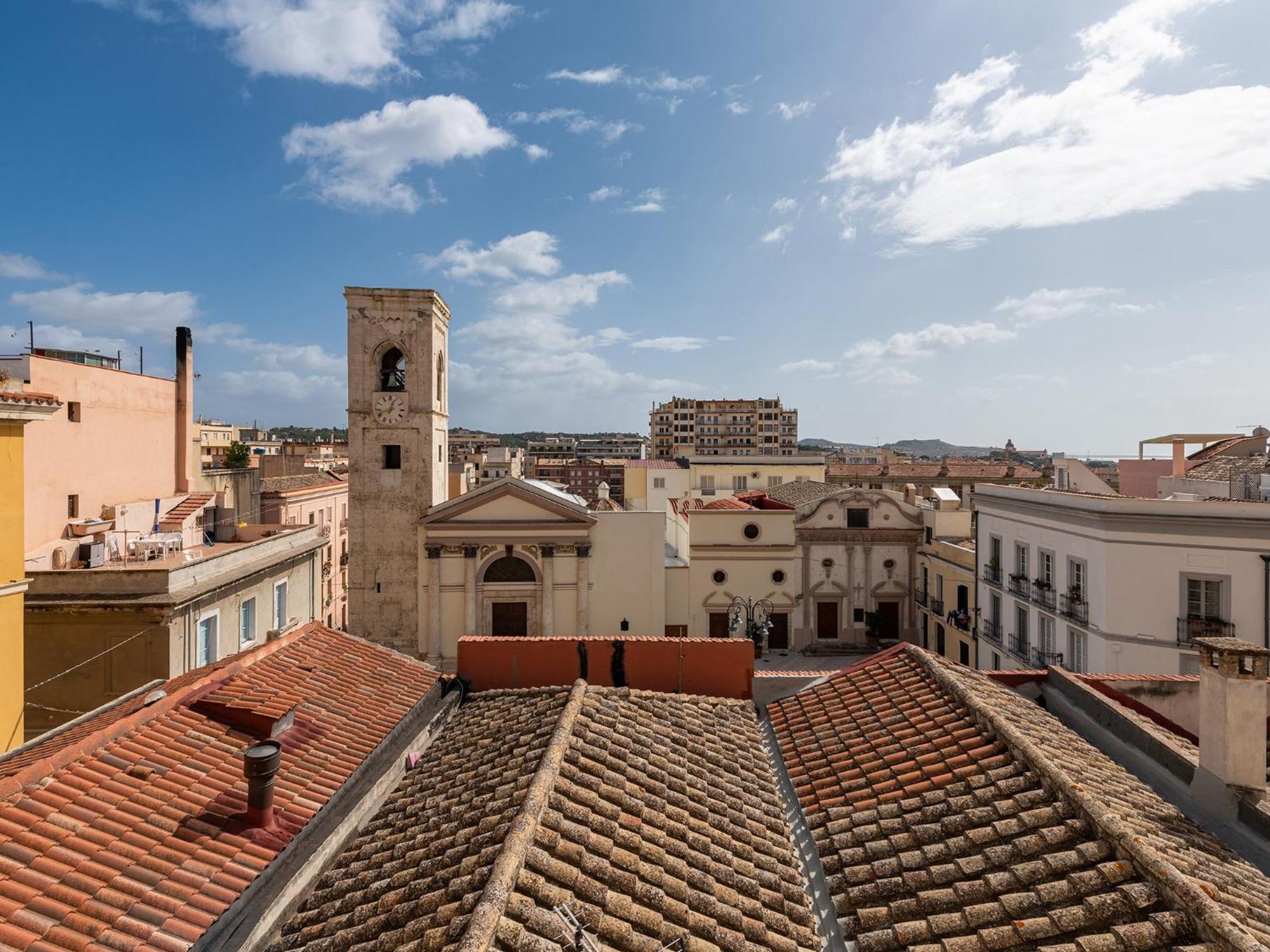 Charm In Villanova Apartment Cagliari